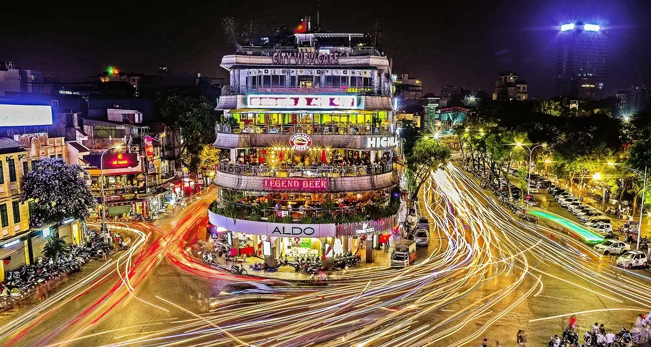 Overview of Hoan Kiem Lake, Hanoi