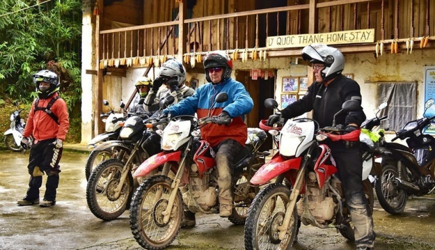 Riding scooter around Vietnam a must-try travel experience