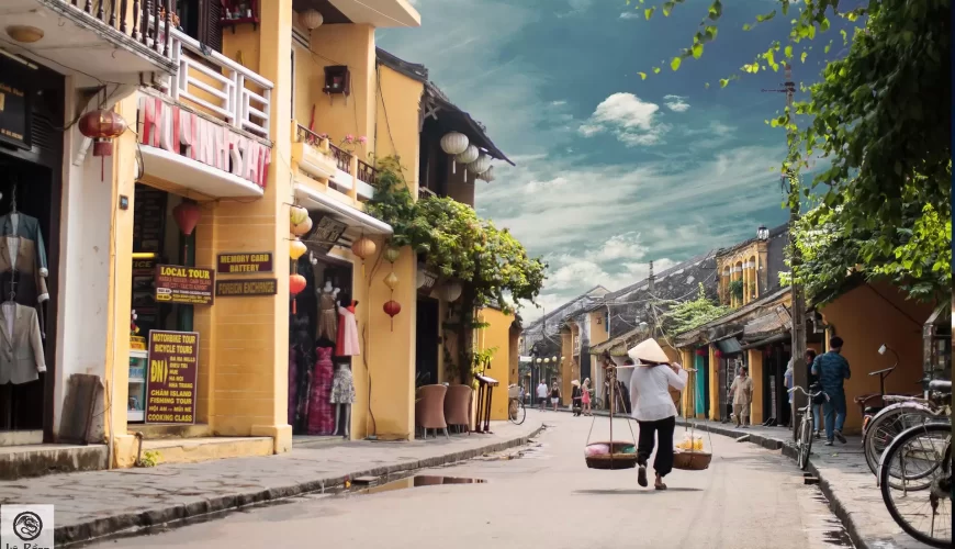 Typical yellow houses in Hoi An Ancient Town