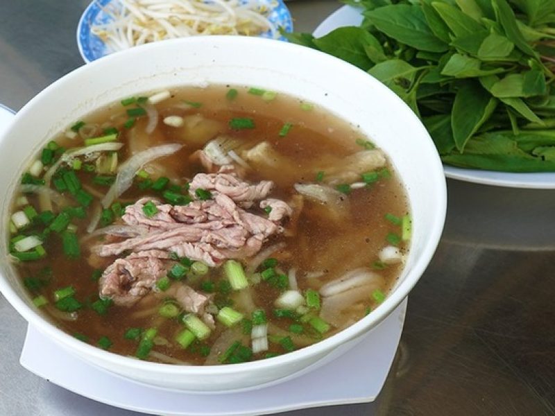 Vietnam beef noodle soup among world's 20 best: CNN