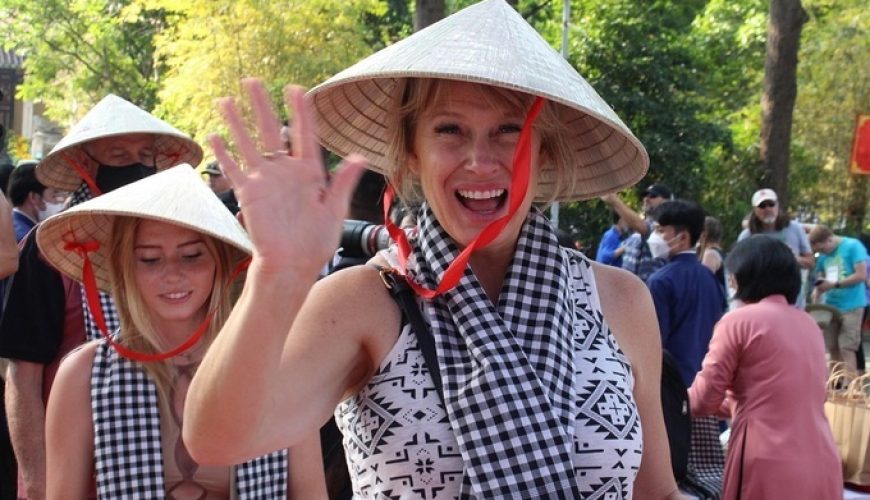 Vietnam only Southeast Asian country to fully reopen int'l tourism