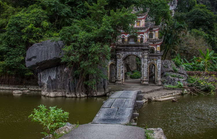 Bich Dong Pagoda