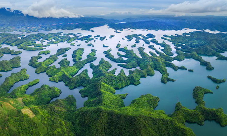 Vietnam adventure tour 