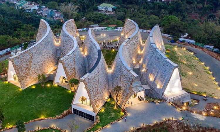 Vietnam adventure tour 